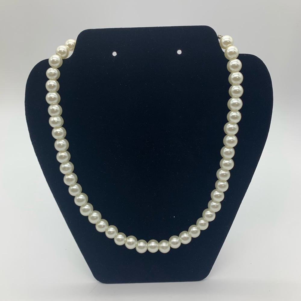 Vintage Ivory Color Faux Pearl 9mm Classic Style Choker/Necklace 21”